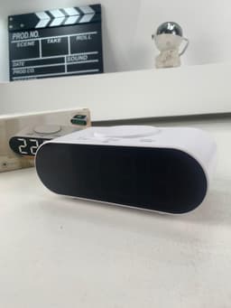 Horloge numérique LED et Chargeur Sans Fil GH9000 – ساعة منبه وشاحن لاسلكي 6