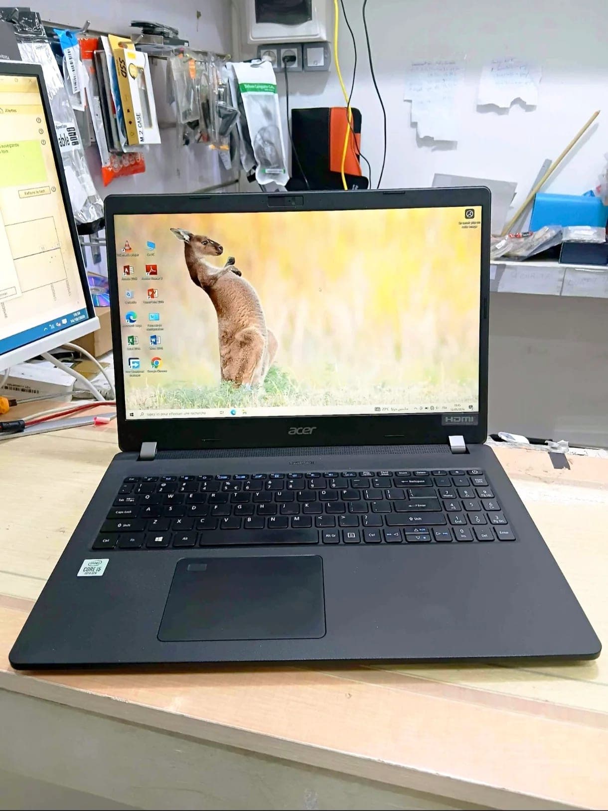 Laptop Acer TravelMate P215-52